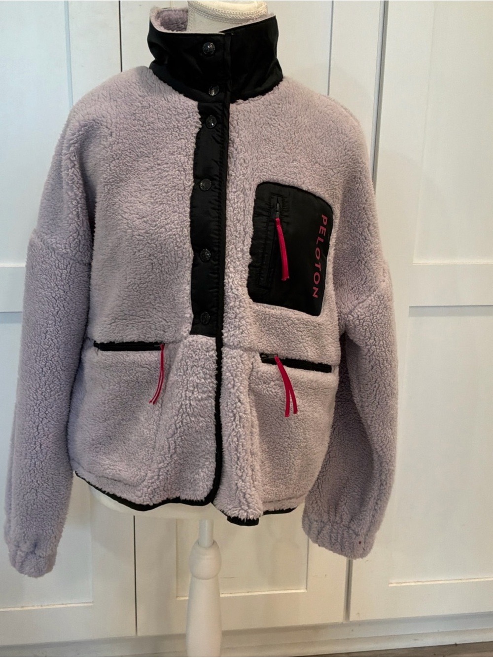 Peloton Women’s Size Medium Caviar Warm Sherpa Sweater Long Sleeve Pocket Purple